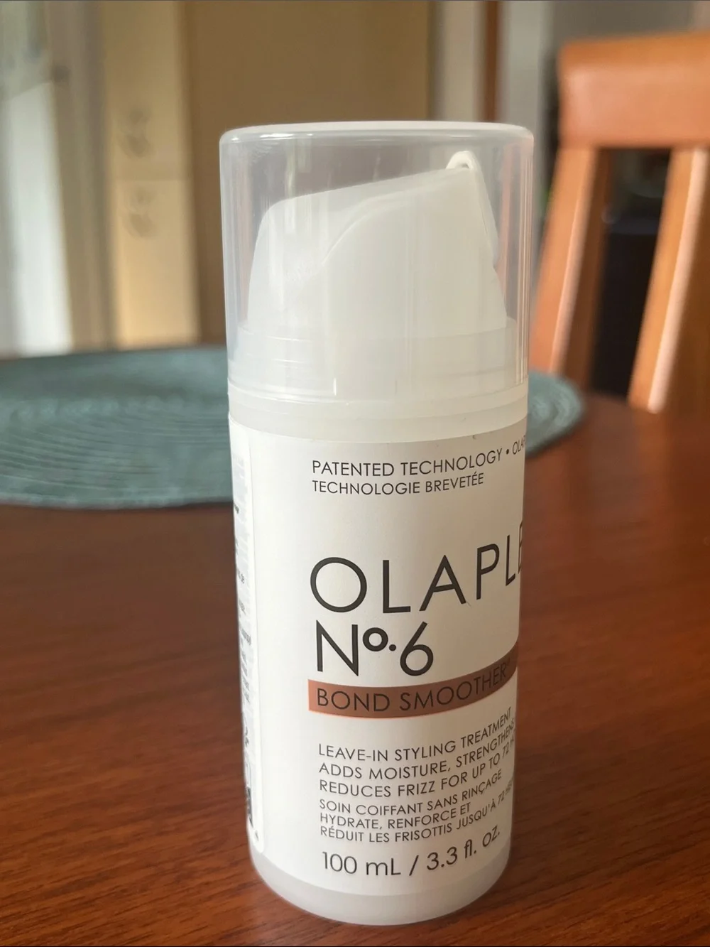 OLAPLEX No.6 Bond Smoother — White & Brown Accent